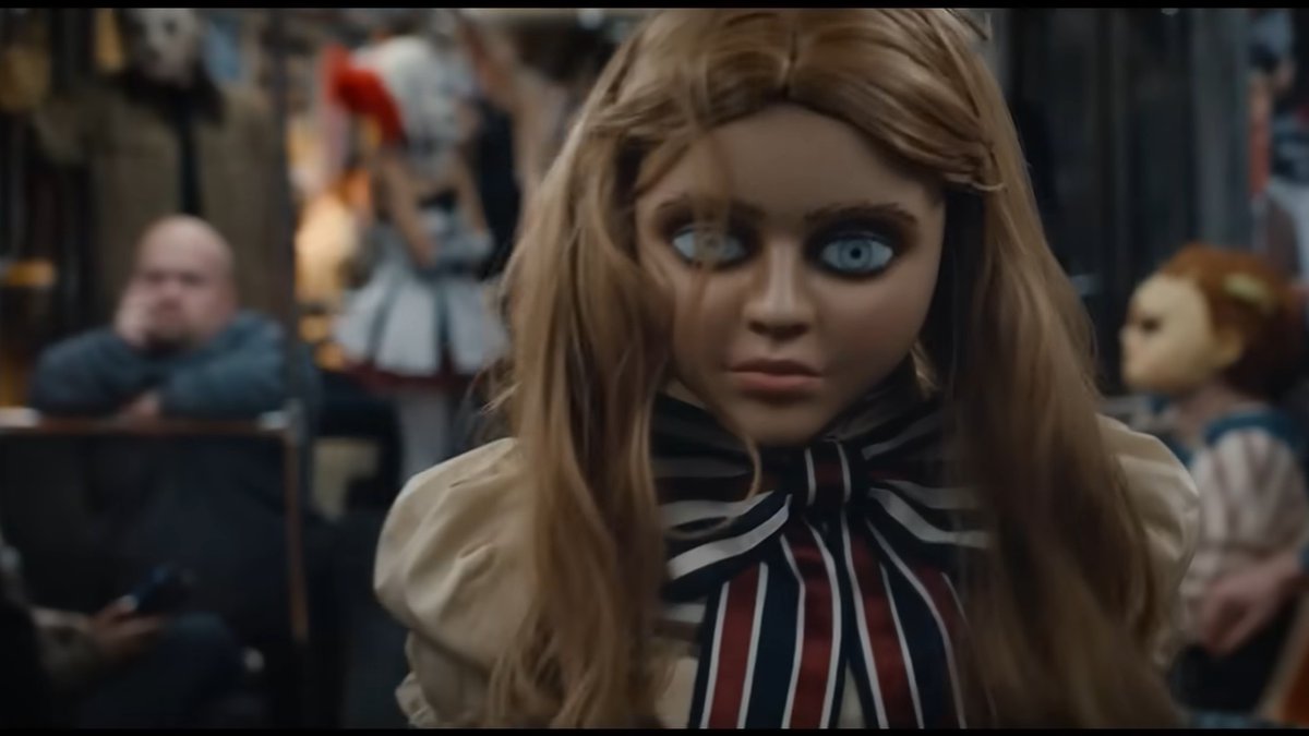 exmworld's tweet photo. #ScaryMovie is now playing in theaters https://t.co/HSGf2IIPSJ