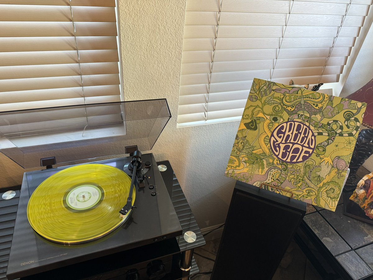 TheRecidivists's tweet photo. #NowSpinning https://t.co/23m4bOnqcH