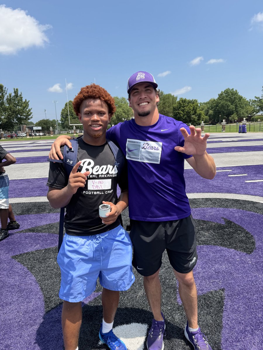 brendell_vedol2's tweet photo. Special shoutout to @chasefourcade for seeing my ability and encouraging me to come out to the camp today man , I really appreciate you coach ! https://t.co/SopsXeImNh