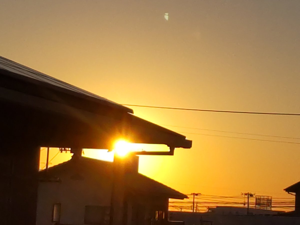nobuaki1910's tweet photo. おはようございます
南相馬市６月の始まりは
快晴☀️です
今日も暑くなる予報
体調管理に気をつけてお過ごしください☺️今月も宜しくお願いします

#イマソラ 
#シェア天 
#空ネット https://t.co/oCdnanQfBv