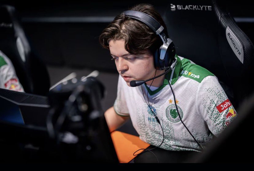 marresendizz's tweet photo. MVP https://t.co/6oQvqTNHna