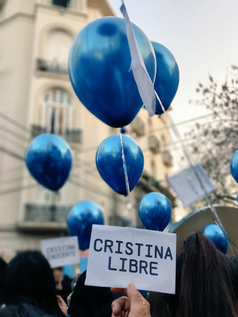 damadeus69's tweet photo. #Cristinalibre 
HURLINGHAM CON CRISTINA! https://t.co/h7mmo2JhJK