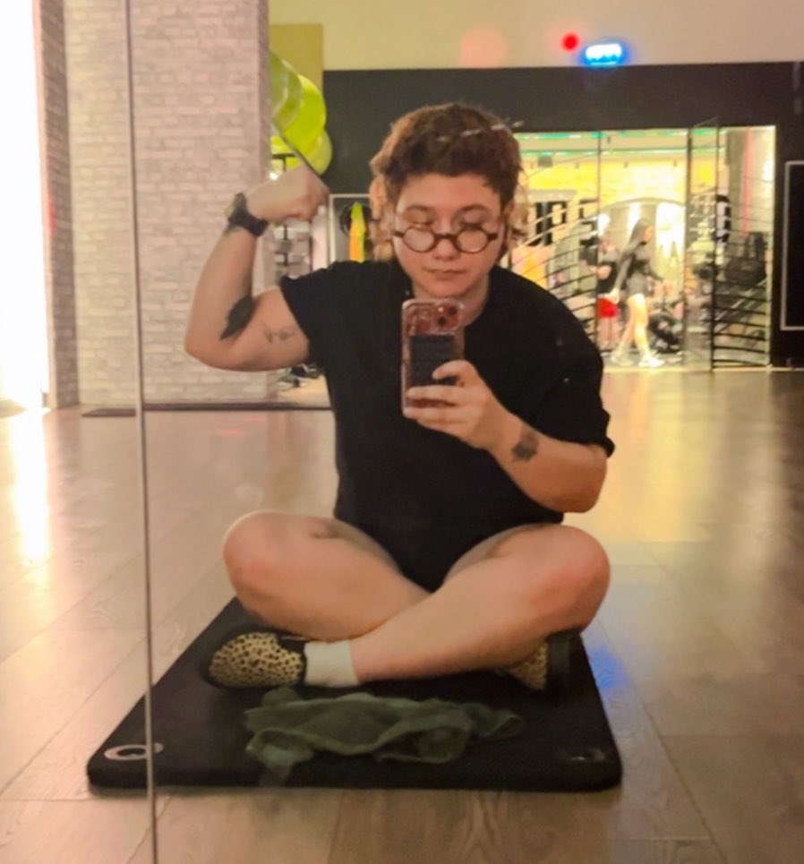 dyk3md's tweet photo. lokal butch’unuzdan happy pride https://t.co/oFL5PkfwnL