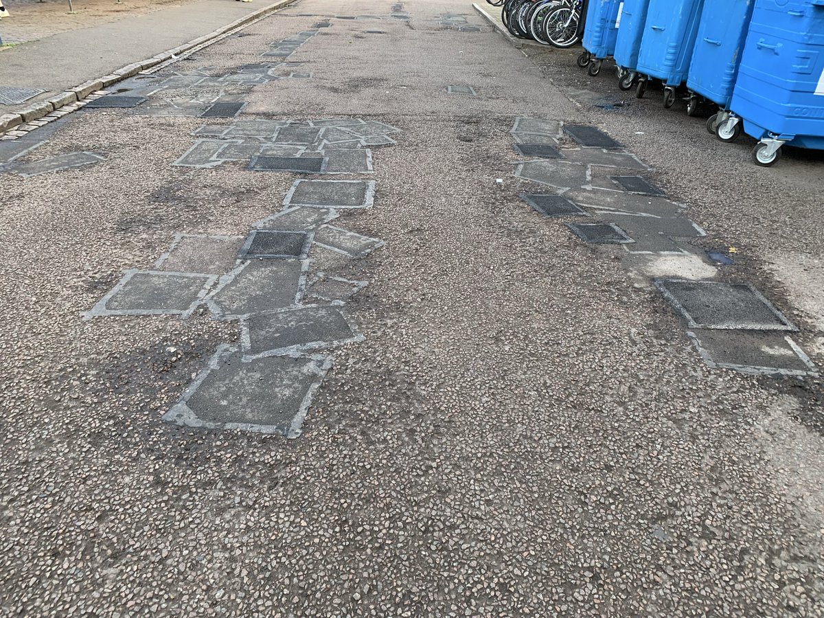 MFitzoliver's tweet photo. @Sam_in_Cam The evidence points to the M contract itself having defects. https://t.co/xM0t0dBWKY