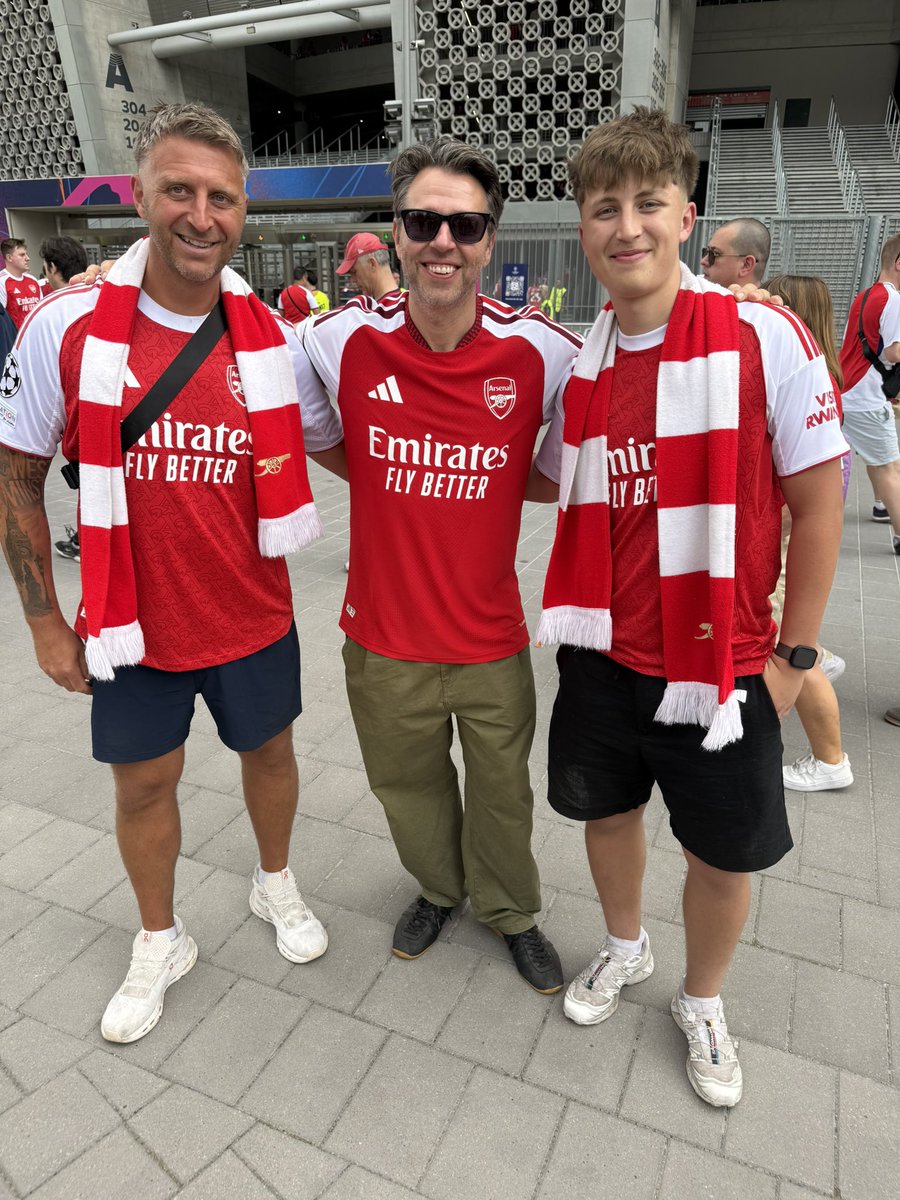 sid_1981's tweet photo. @mattkandela Add that to your collection and get on the AOP and give us a spicy 🌶️ hot take!!

Good to meet you 🫱🏾‍🫲🏽🔴⚪️ 

#AOP #afc https://t.co/RoFRbUy9Lm