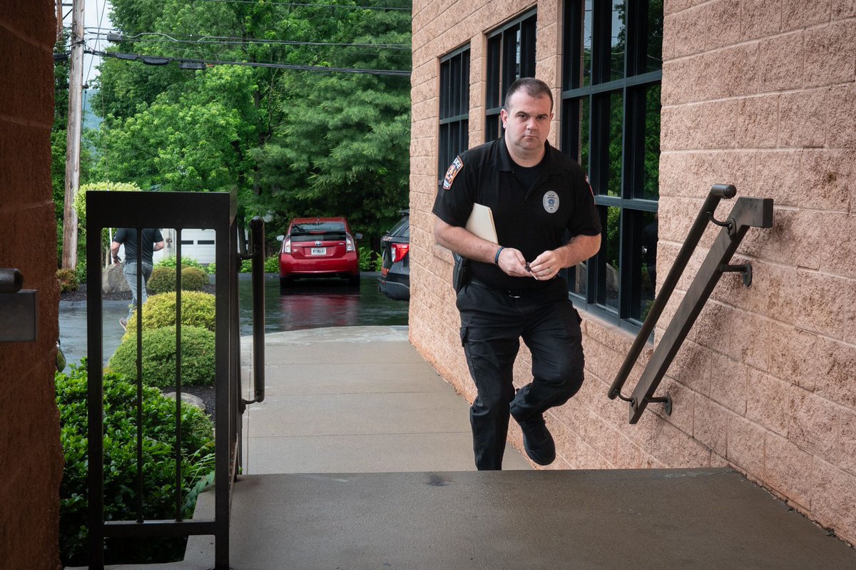 PublicSourcePA's tweet photo. The Springdale Borough Police’s explanation for the arrest of William “Danny” Rosenmund at the public comment podium during an April council meeting is contradicted by surveillance camera video obtained by Pittsburgh’s Public Source on Wednesday. 
https://t.co/gF0vdaDlKz https://t.co/FNbMXgN0vt