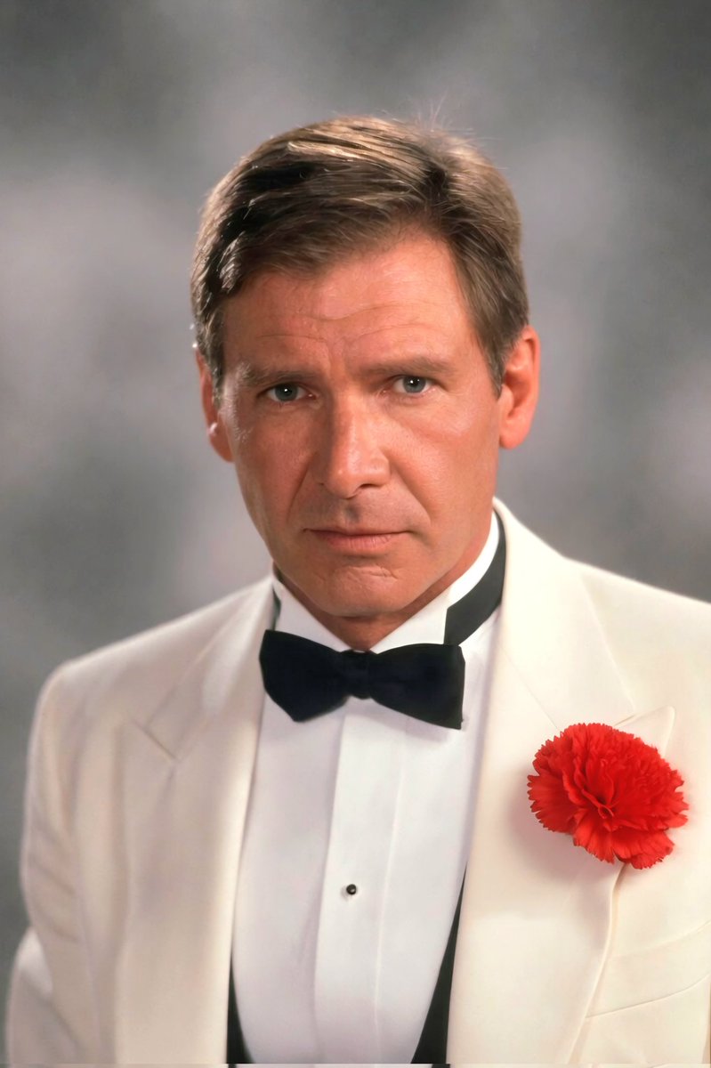 adventure_guide's tweet photo. Was it also for you very surprising when you saw "Temple of Doom"  for the first time, and Indiana Jones wasn't wearing his adventurer's outfit in the opening sequence? https://t.co/lZjBu7kfzR