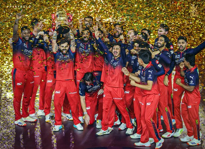 pyarkimkc's tweet photo. Royal attacking champions ❤️ https://t.co/FLMVobfPXp