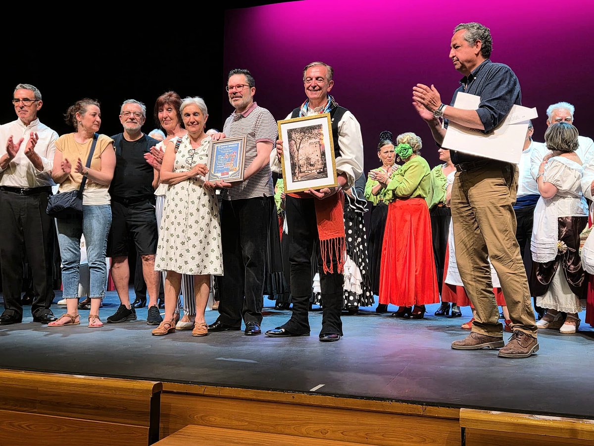 AytoPinto's tweet photo. 🎶✨Este fin de semana volvimos a ver el Pinto más solidario, con el Festival organizado por la Asociación Torre de Éboli y el Ayuntamiento de Pinto en el Teatro Francisco Rabal

💚Grandes actuaciones y una recaudación de 3.000€ para la Asociación @ContraCancerEs https://t.co/y4k1DqrLAK