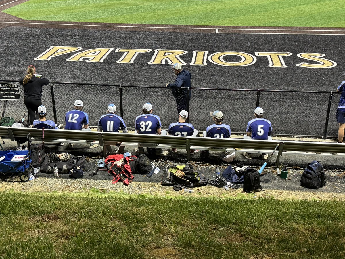Brady_Mac07's tweet photo. On to the next level. Opening night double header with the Baltimore Clippers, we split the DH and I got my first taste of College ball. Went 2-5 with a single and a 2 RBI double, walk and run scored and loved being back at 1B.
#rollclips
@BaltoClips l https://t.co/l1Dj5LhUoP