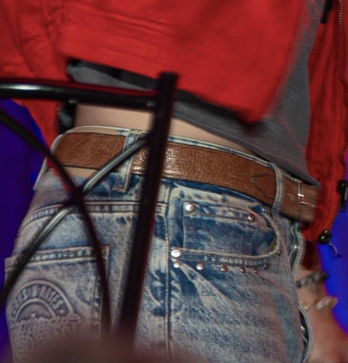 buckleydiaz1191's tweet photo. body so iconic you don’t need to see his face https://t.co/irSxPcgBBJ