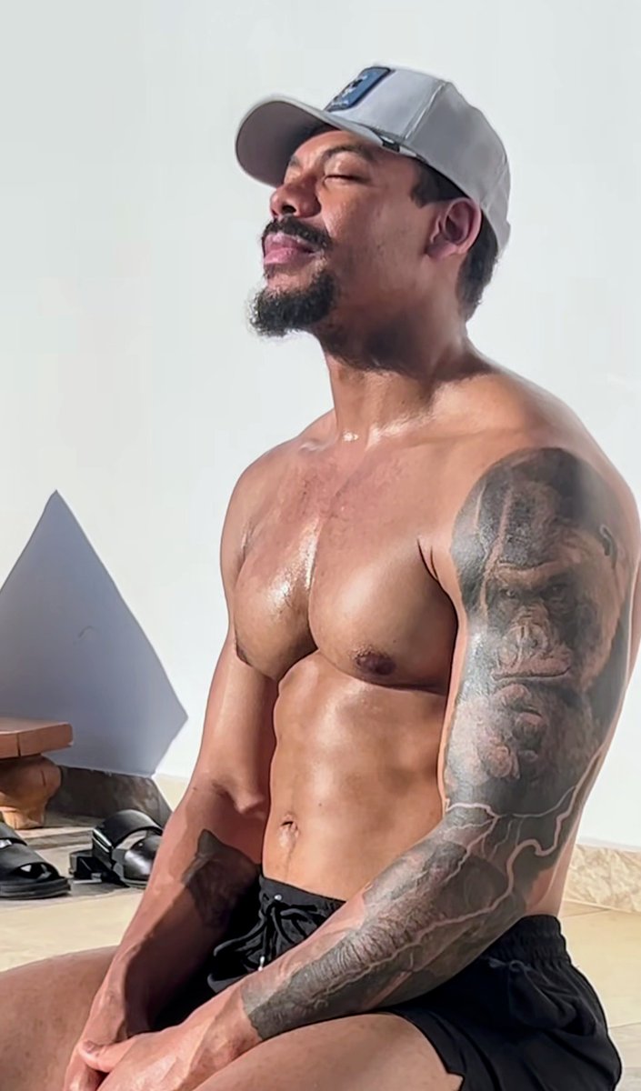 blackishpress's tweet photo. I'm speechless! Aaron Pierre via IG. 🔥 https://t.co/wRR1Ok9rFw