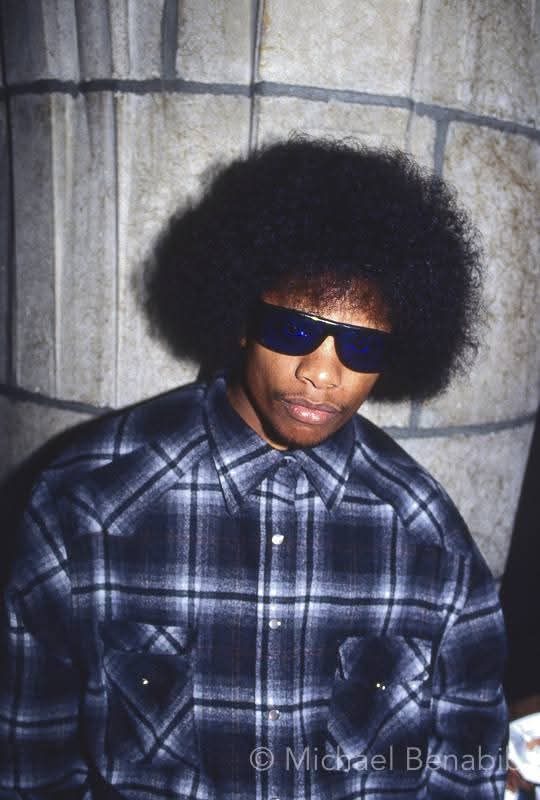 80Five_'s tweet photo. @Complex That's a hologram of Eazy E https://t.co/ObKhNx7Sao