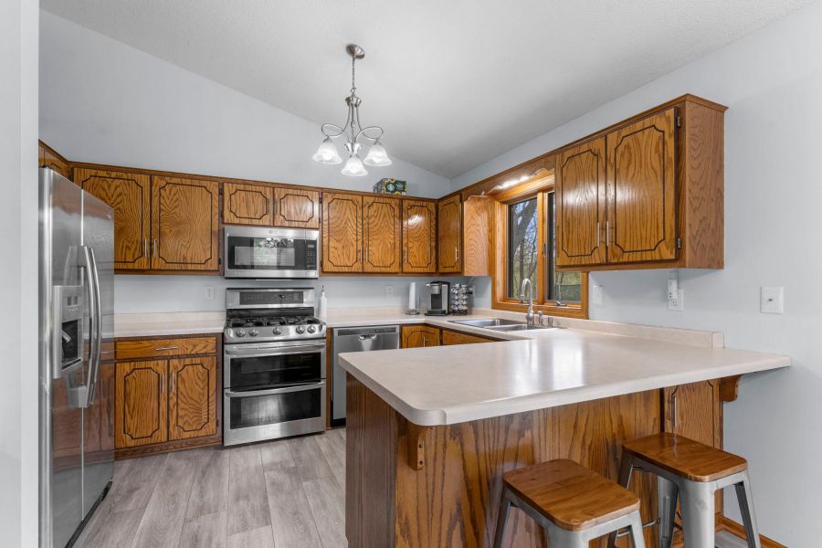mnhometown's tweet photo. Hometown Realty Featured 2026 Property of the Week 23. 7675 Jasmine Loop NW - Sauk Rapids, MN. MLS# 7048870.
#hometownrealty #saukrapidsmnrealtors #homesforsalesaukrapids #housesforsalesaukrapids #realestatesaukrapids
https://t.co/dDK1Mn88HL https://t.co/hTzXd4iB3Y
