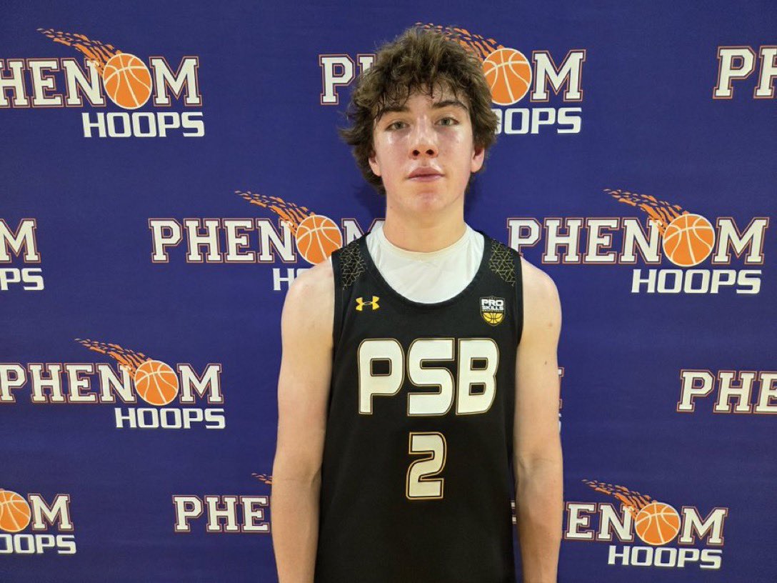 UnderratedAthl_'s tweet photo. 2028 6’0 William Blythe (PSB Elite 16U Dorsey). consistently put pressure on the defense by creating paint touches and staying active within the flow of the offense. He did a good job moving without the ball, sliding into open areas for teammates, and staying ready to knock down catch-and-shoot opportunities. His feel and off-ball movement helped create quality possessions throughout the game. #PhenomSummerShowcase