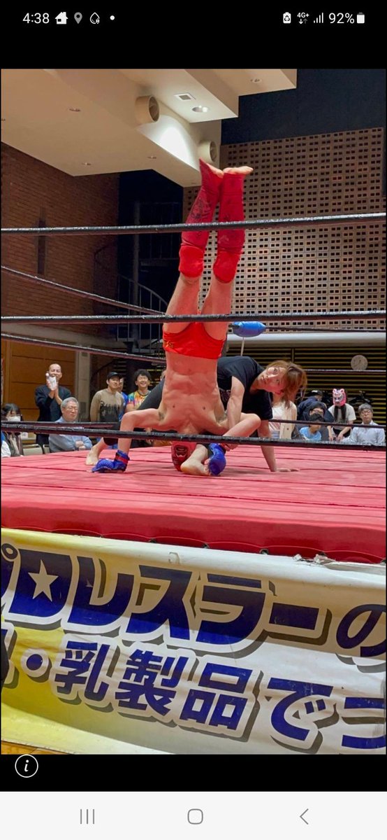 uwffight's tweet photo. 2026年5月31日 #北都プロレス 江別大会観に行って来ました💪
前半アマチュア格闘技✨試合数も多く楽しめました‼️

プロレスも盛り上がりながら
次のタイトルマッチも決まり目が離せない‼️
#北海熊五郎 選手
#ガキにゃん仮面 選手
記念撮影ありがとうございました🐜 https://t.co/VxnMsao5dj