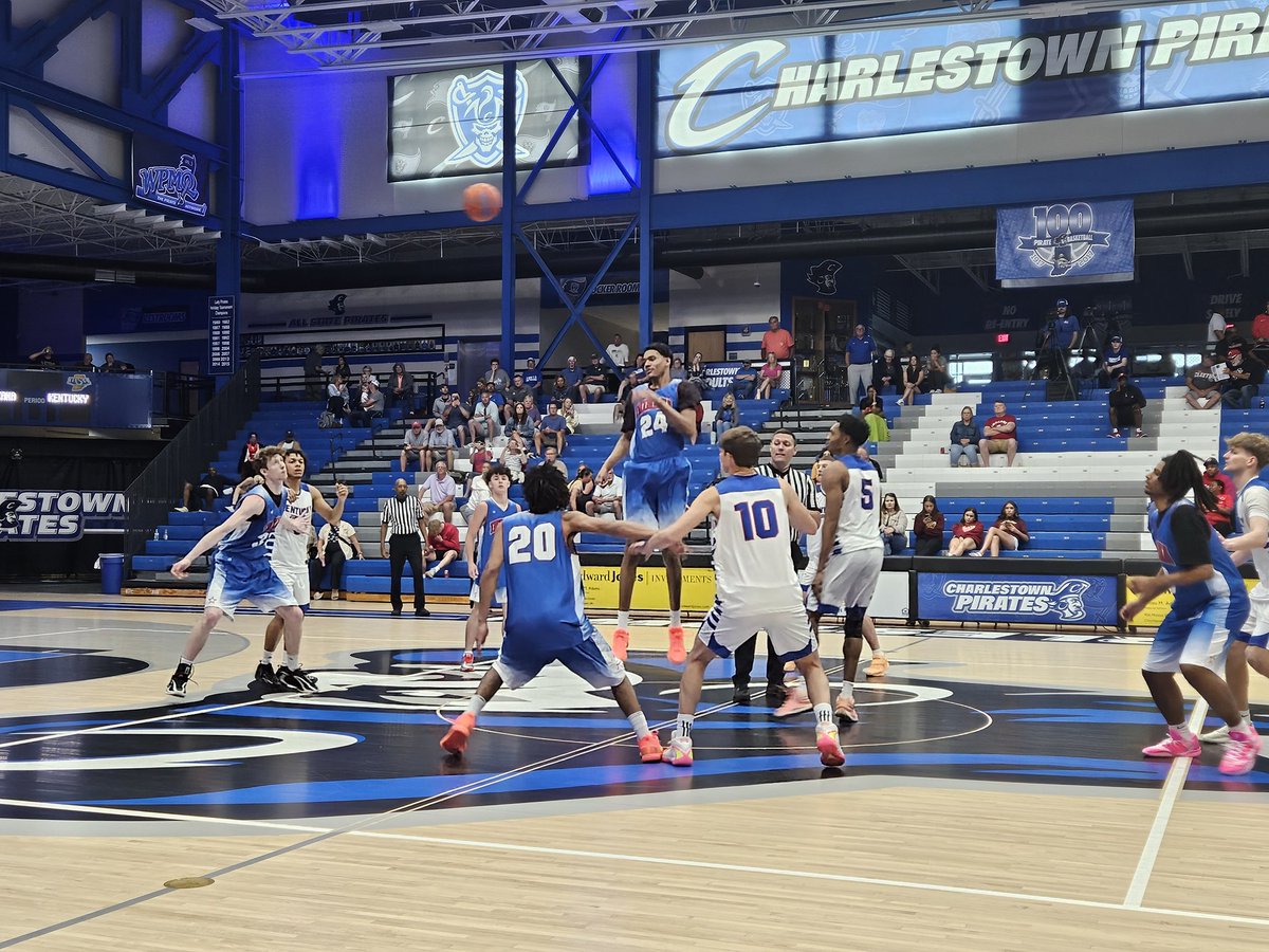 KyleNeddenriep's tweet photo. Junior All-Stars: Indiana vs. Kentucky. Gardner, Hill, Baker-Lands, Zachary and Vise. https://t.co/7BG24Zixdr