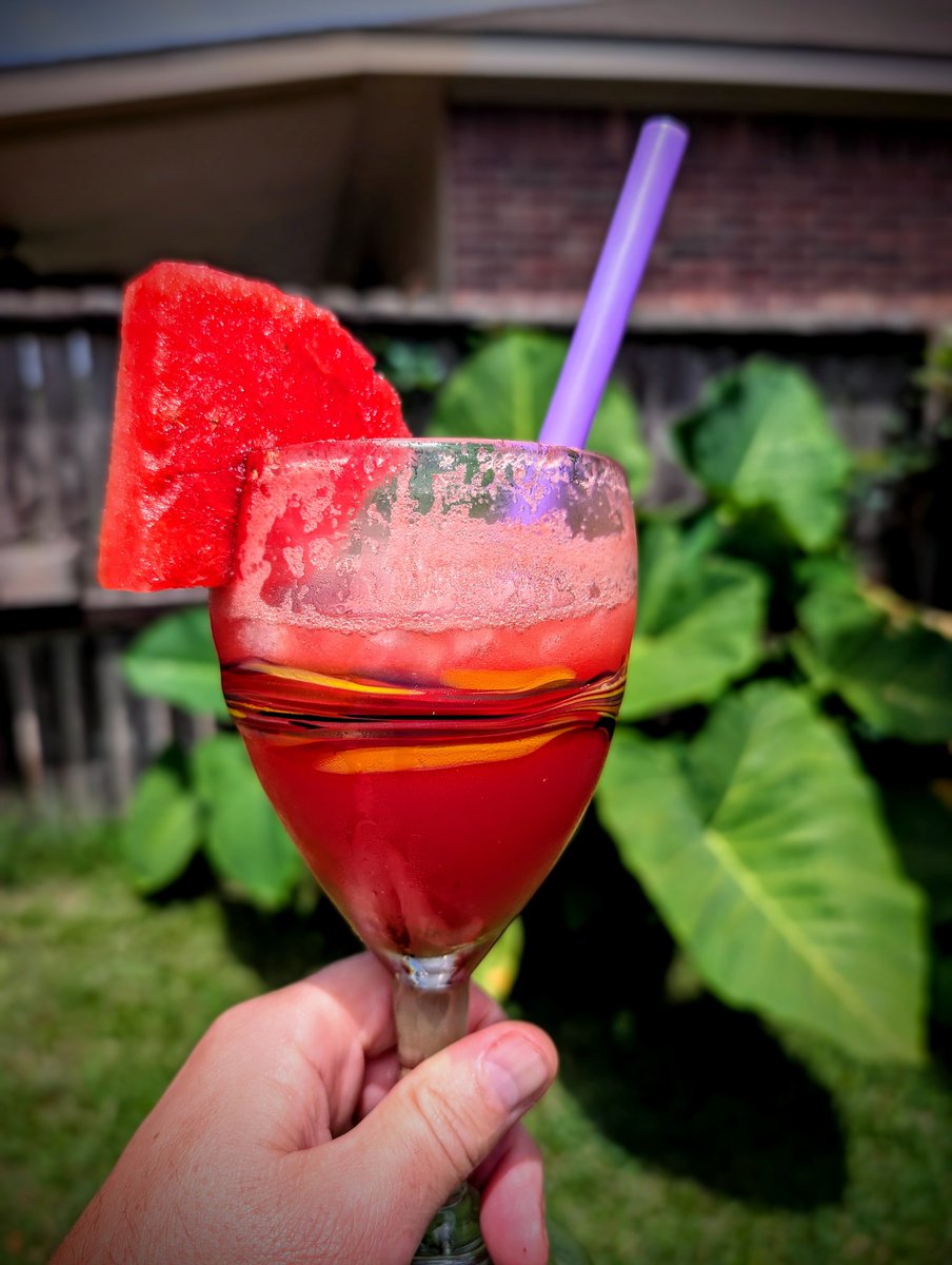 BBQBryan's tweet photo. Watermelon/agua fresca mimosa thingy, fresh watermelon, Prosecco, key lime juice, and honey. Wish I had a little fresh mint. https://t.co/aMh8fJcxC7