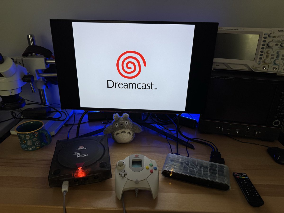 PixelFXco's tweet photo. Dreamcast on the Morph 2K using @retroaccess DC VGA cables. https://t.co/jDU0Jf3cdq
