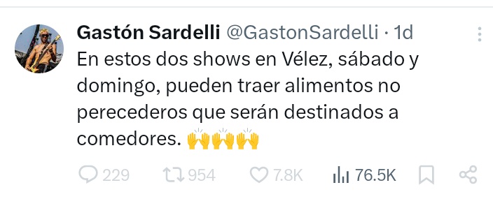 FreireFra's tweet photo. Gaston Sardelli es comunista y pide que lleven alimentos no perecederos para donar en lugar de poner LA QUE LEVANTA EN PALA por hacer 4 Velez seguidos. 
Los comunistas son todos iguales #Airbag https://t.co/r9HpFZO0iu