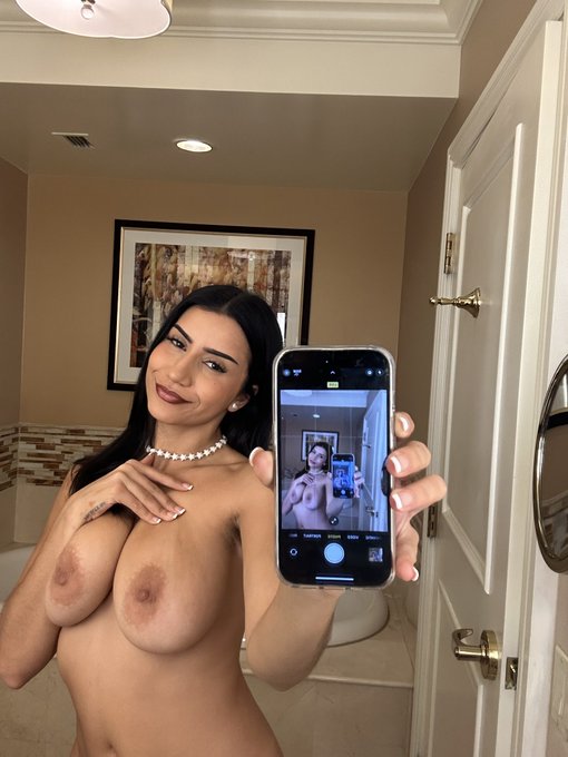 JessCromwellxx's tweet photo. Wataa💦
I bn busy lovelies 💦💦
Who's next fr meetups and contents 
Text me rn 🍆🫠
https://t.co/XKB0V0T4UM https://t.co/rBtq4IvRJ2