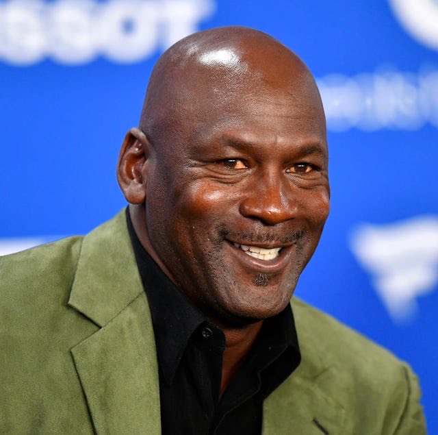 olympicbean's tweet photo. Michael Jordan could come out of retirement, lose the next 8 Finals, and still have a better Finals record than LeBron 

Happy Sunday https://t.co/M5JwwlLsbC