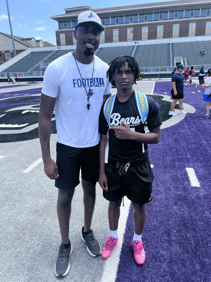 _heirjordan7's tweet photo. Had a great camp experience at the @UCA_Football All-Arkansas Camp! Connected with some great coaches! Highlights coming soon 🏈 🎥 @Senator_Pride @CoachRBolden @CoachKre @KWashington_7 @CoachCross_x @PrepRedzoneNext @PrepRedzoneAR https://t.co/UmwnuAACmI