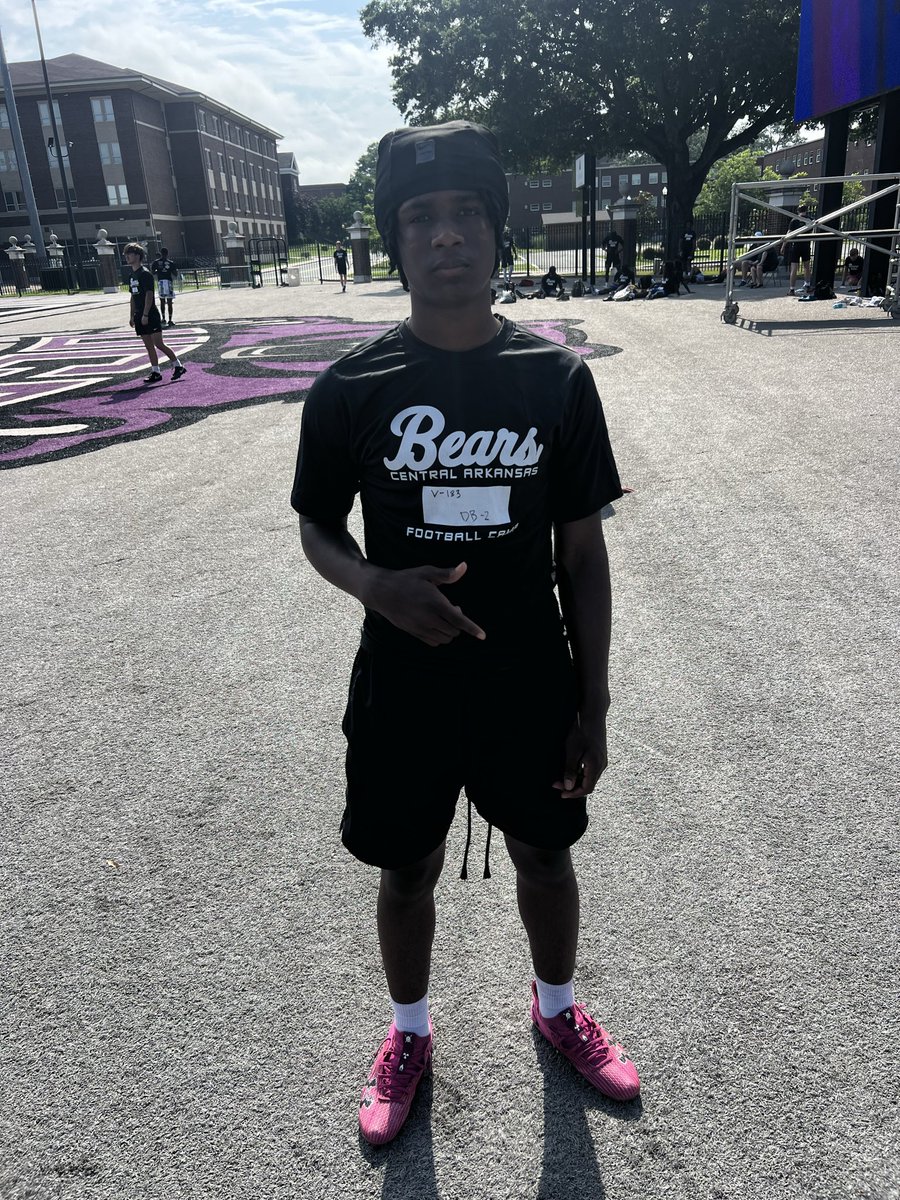 _heirjordan7's tweet photo. Had a great camp experience at the @UCA_Football All-Arkansas Camp! Connected with some great coaches! Highlights coming soon 🏈 🎥 @Senator_Pride @CoachRBolden @CoachKre @KWashington_7 @CoachCross_x @PrepRedzoneNext @PrepRedzoneAR https://t.co/UmwnuAACmI