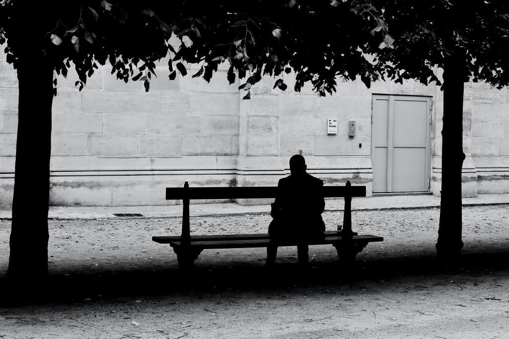 colinesss's tweet photo. Under the trees
#street #streetphotography #blackandwhite #Paris #pascalcolin #canon #50mm https://t.co/ihlsgIv8qR