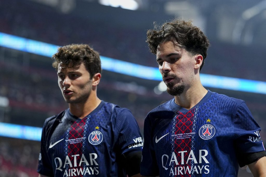 RippingBonz's tweet photo. This duo is better than Iniesta and Xavi https://t.co/oAQAAnLJvv