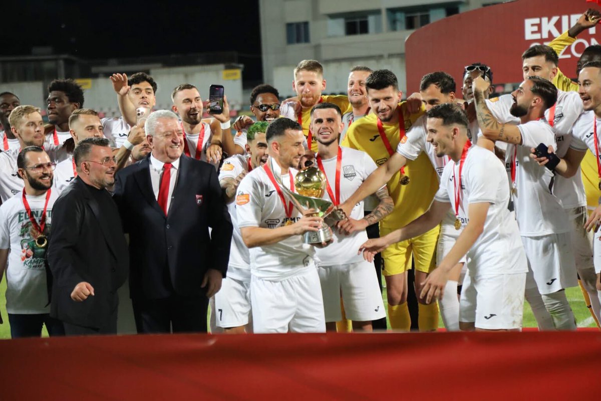 Kuq e Zi 🇦🇱⚽️ tweet media