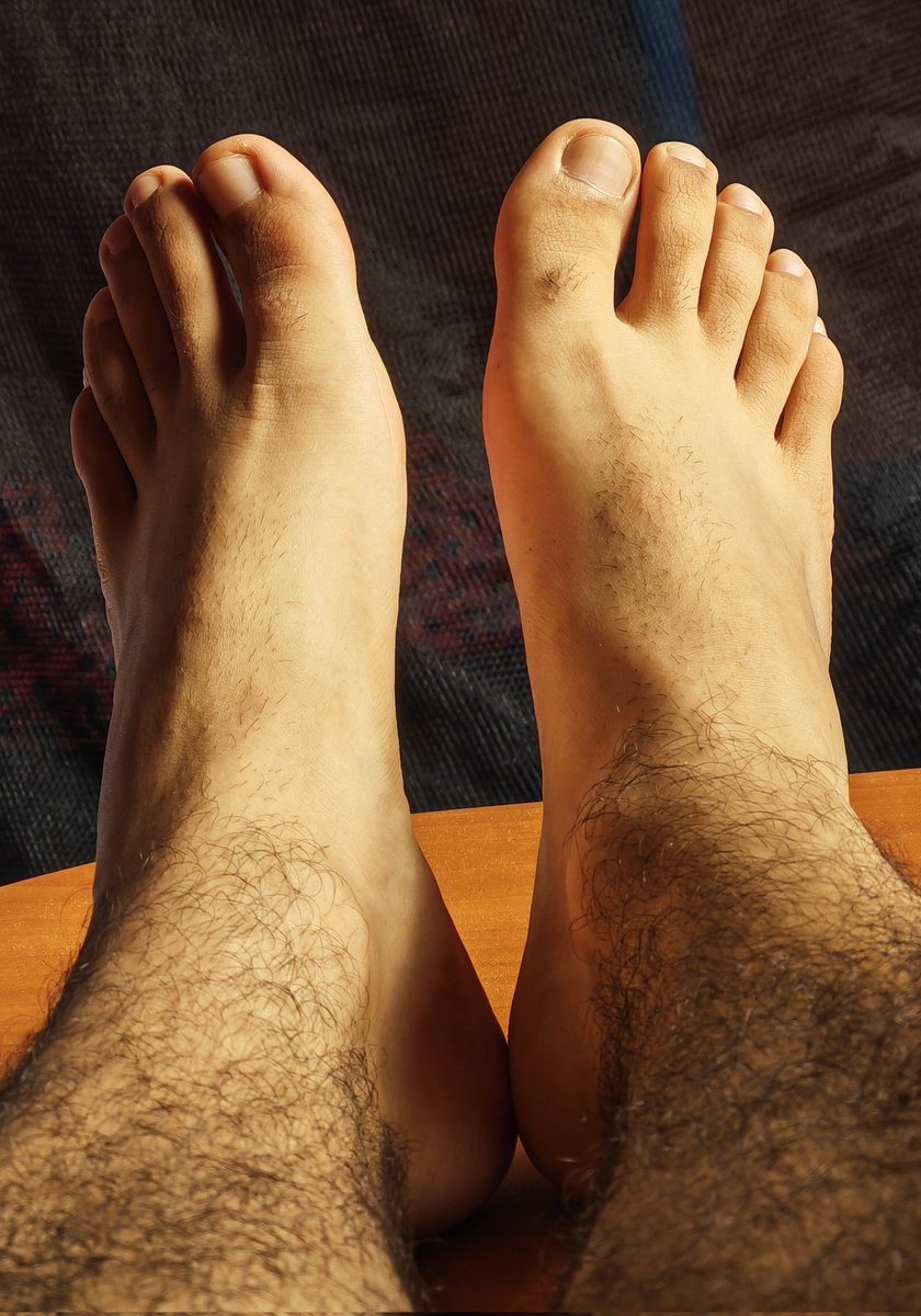 Charrofierron's tweet photo. Quien para que me chupe los pies y luego mi verga ❤️😏.

@encuentrogaygdl https://t.co/28Q61HO7rE