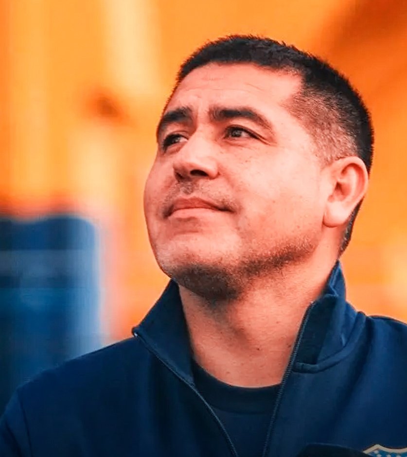BocaJrsSports's tweet photo. 📣 "Ojo que la limpieza del plantel puede ser mucho más grande.

Más alla de los jugadores que pueden ser vendidos, y de los que no resisten más, hay jugadores que ya sus situaciones cansan.

Están dispuestos a desprenderse de 3 o 4 extranjeros".

@marcelonasarala 🎧🎙 https://t.co/4cddijPzdq