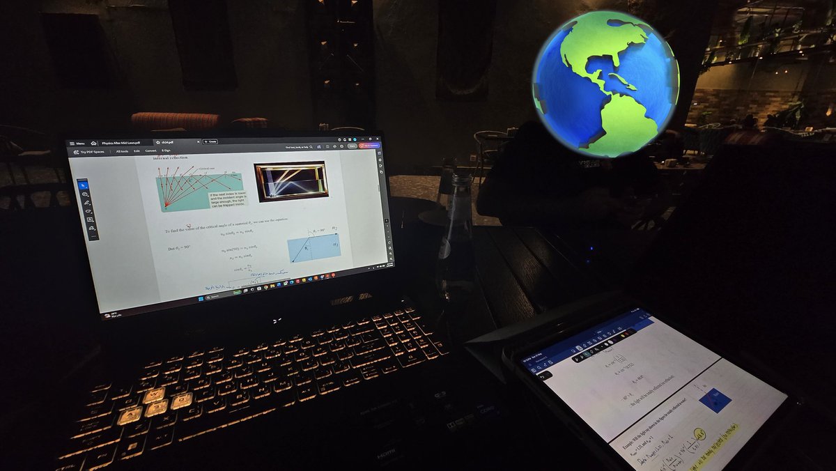 A_Rouk6's tweet photo. Late night studying session 🌙 https://t.co/qyNItebUgN