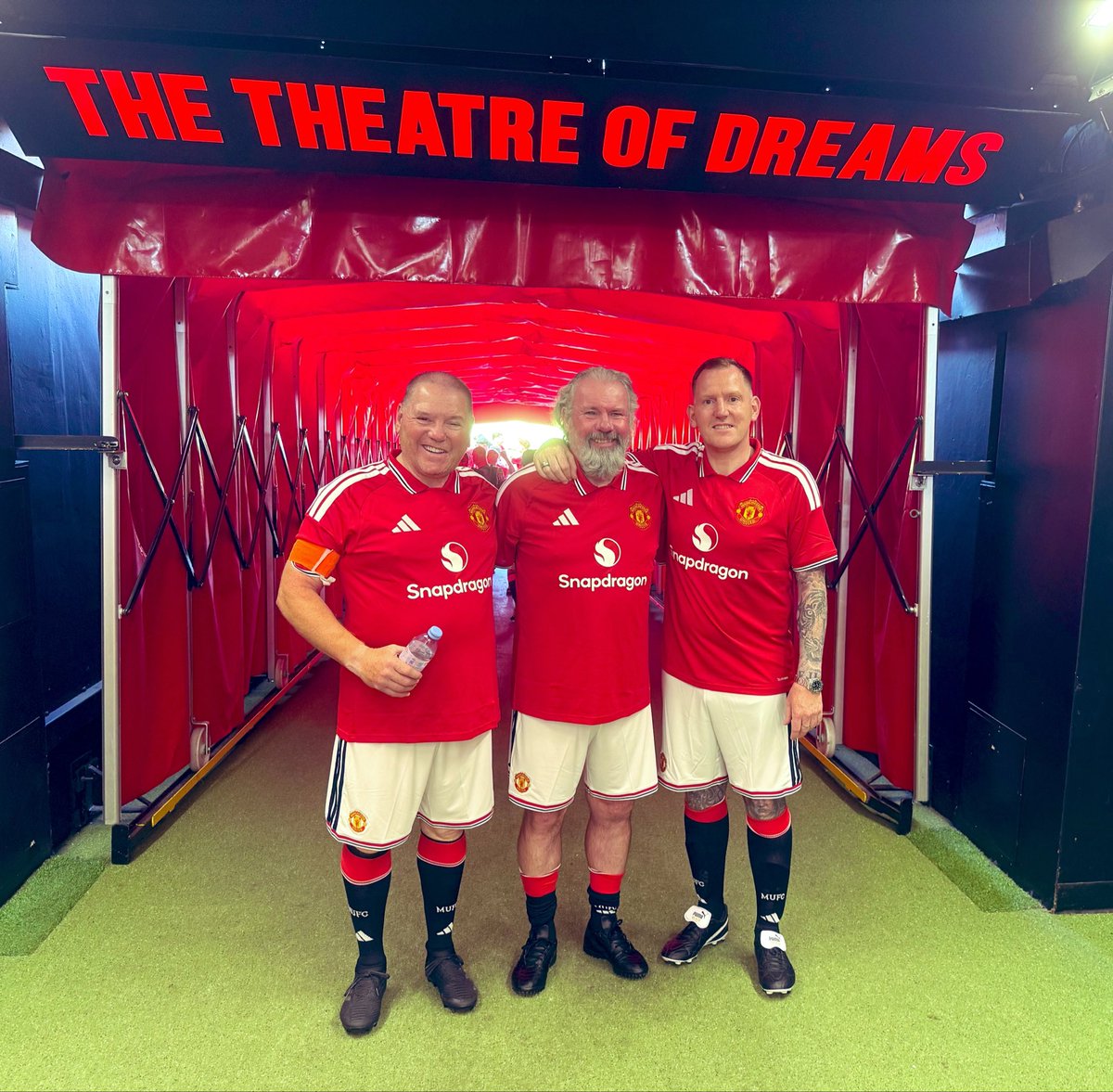 robbolaingo's tweet photo. What a result last night….. and I’m not just talking about the Arsenal defeat @BrianMcClair13 @cgblackmore https://t.co/G9SXW3HC5O