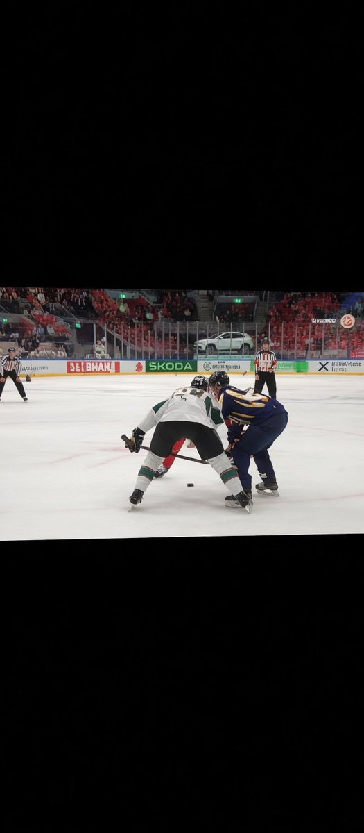 blankaoffer's tweet photo. Finále hokej 🏒 😍
Švajčiarsko - Fínsko 
Držím palce Švajčiarsku 👍 https://t.co/OaEQfBKPnZ