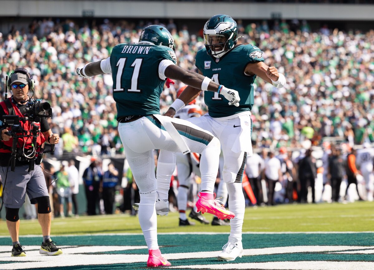 thomasrp93's tweet photo. How i choose to remember AJ Brown's time in Philly.

#Eagles https://t.co/ZUqtqMAnCR