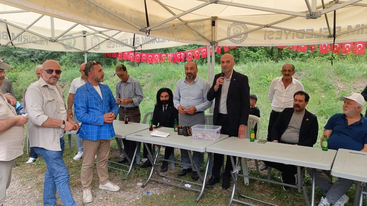 GursuMhp's tweet photo. 📍Yıldırım Erzurumlular Derneği Piknik Festivali 

İlçe Başkanımız Sayın Tahir AKDAĞ ve Yöneticilerimiz;Yıldırım Erzurumlular Derneğimizin Piknik Festivaline katılmışlardır.Emeği geçen herkese teşekkür ederiz. https://t.co/bVZL2rE5zx