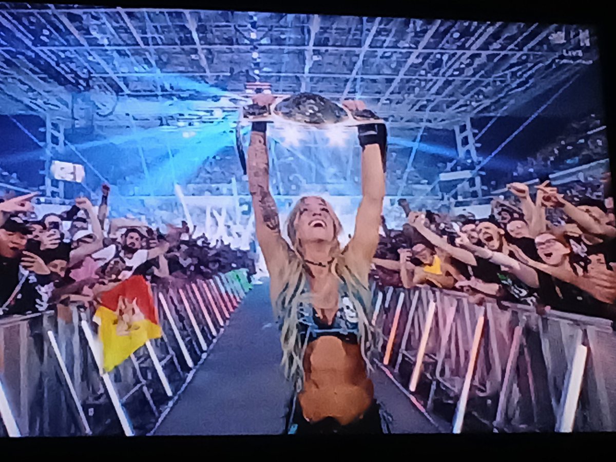 _Kadddel_'s tweet photo. Omg Congrats @SolRucaWWE 🫶🏻❤️ finally 💪🏻 https://t.co/MaHctsdMKv