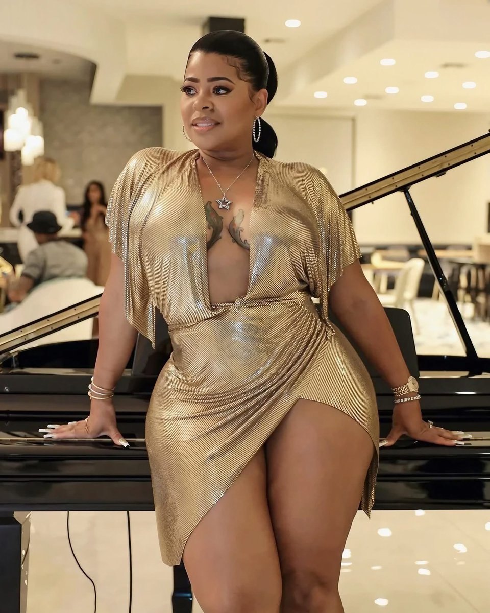 freakoutsideofx's tweet photo. Chrissy Lampkin ❤️ 55 never looked this good. 😍❤️‍🔥✨🔥 https://t.co/27RsGx7Xqh