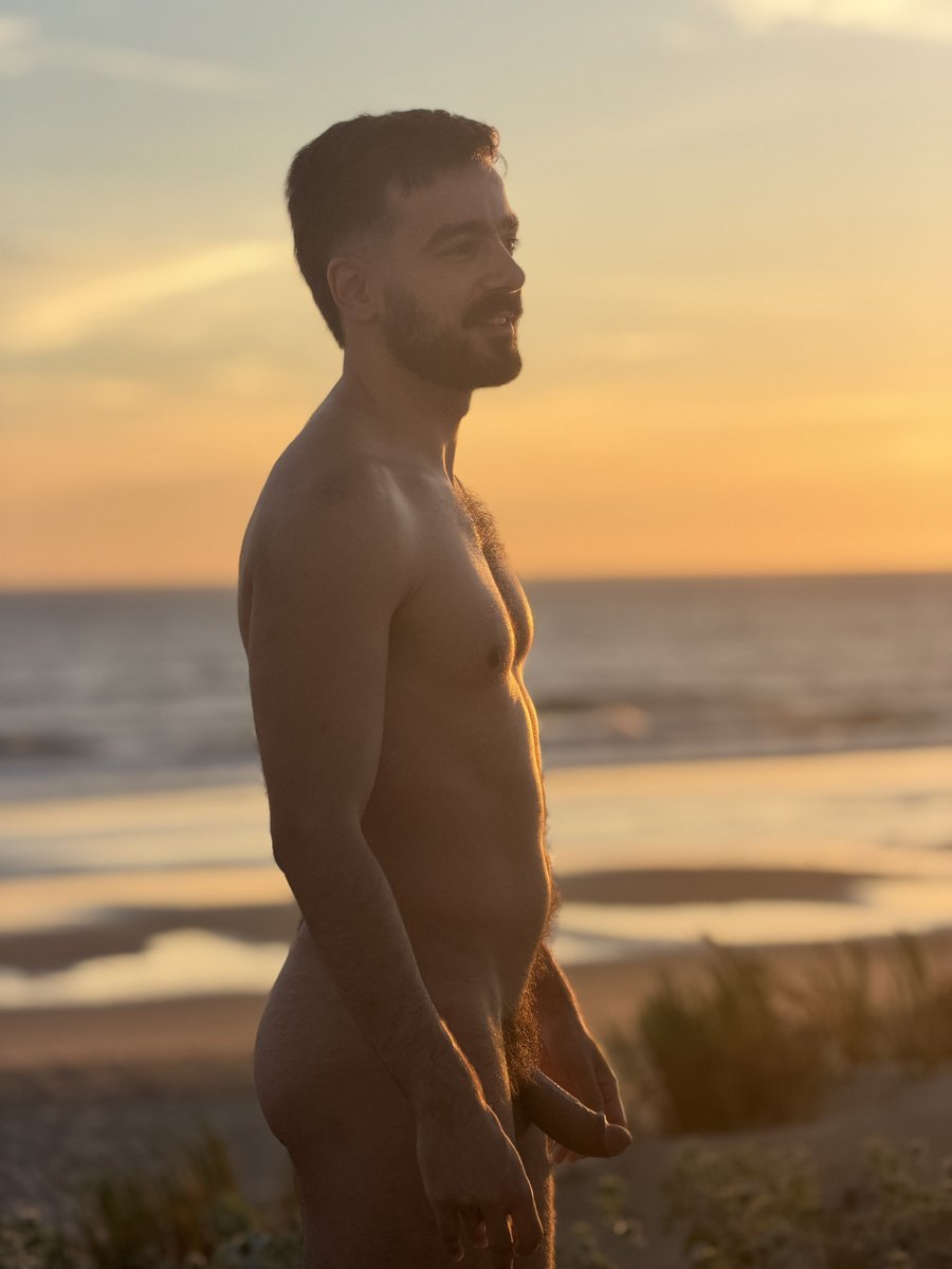 klkalfon's tweet photo. Verão chegando ❤️‍🔥 https://t.co/jnDjV1NrBo