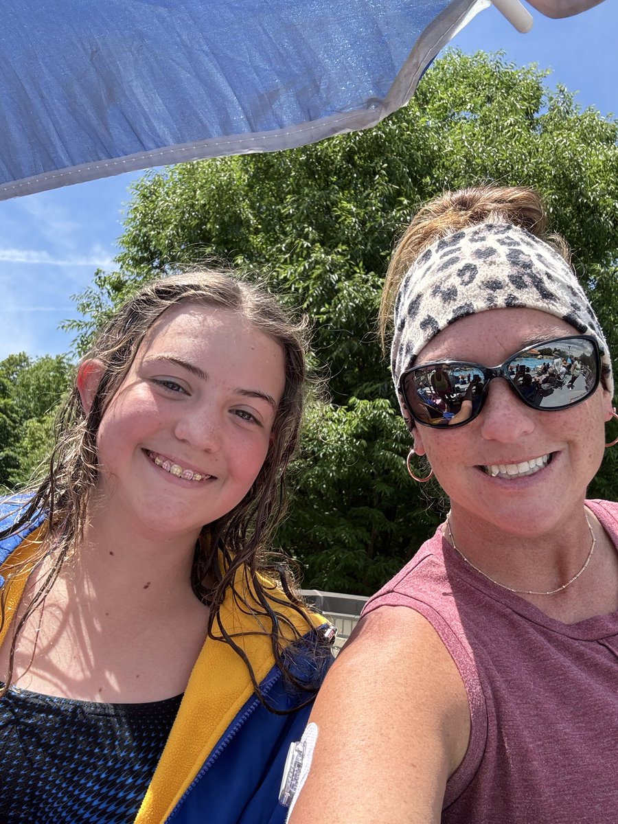 carriejo41's tweet photo. 48 hours into break and I see a kiddo! Love seeing them out doing their thing. Teaching never truly gets a break 💕 https://t.co/4xbBbwJnPS