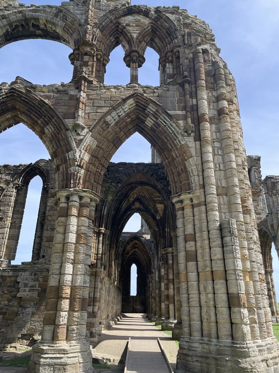 mrjoediddley's tweet photo. When you’re in Whitby and there’s a promotion to visit English Heritage sites for free then it’s a great opportunity to revisit the Abbey https://t.co/iNKIm0dsY2