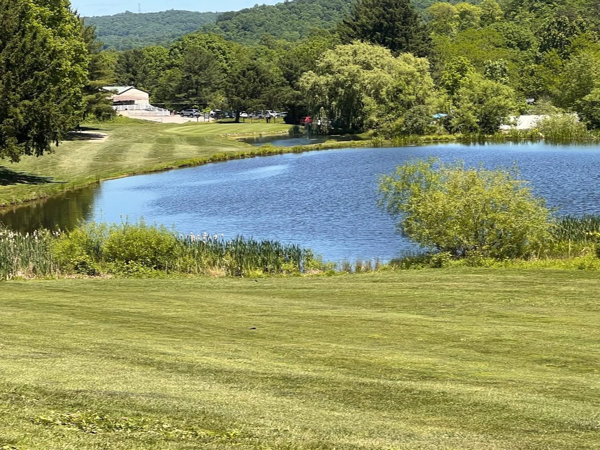 phqbclub's tweet photo. A perfect day for an outing!! 
Thank you to all who came to support us, yesterday,  and thank you to Rolling Fields Golf Club for being so good to us!!
Next outing: June 5th, 2027. 
#IndiansNation https://t.co/Wzthmb2Vnm