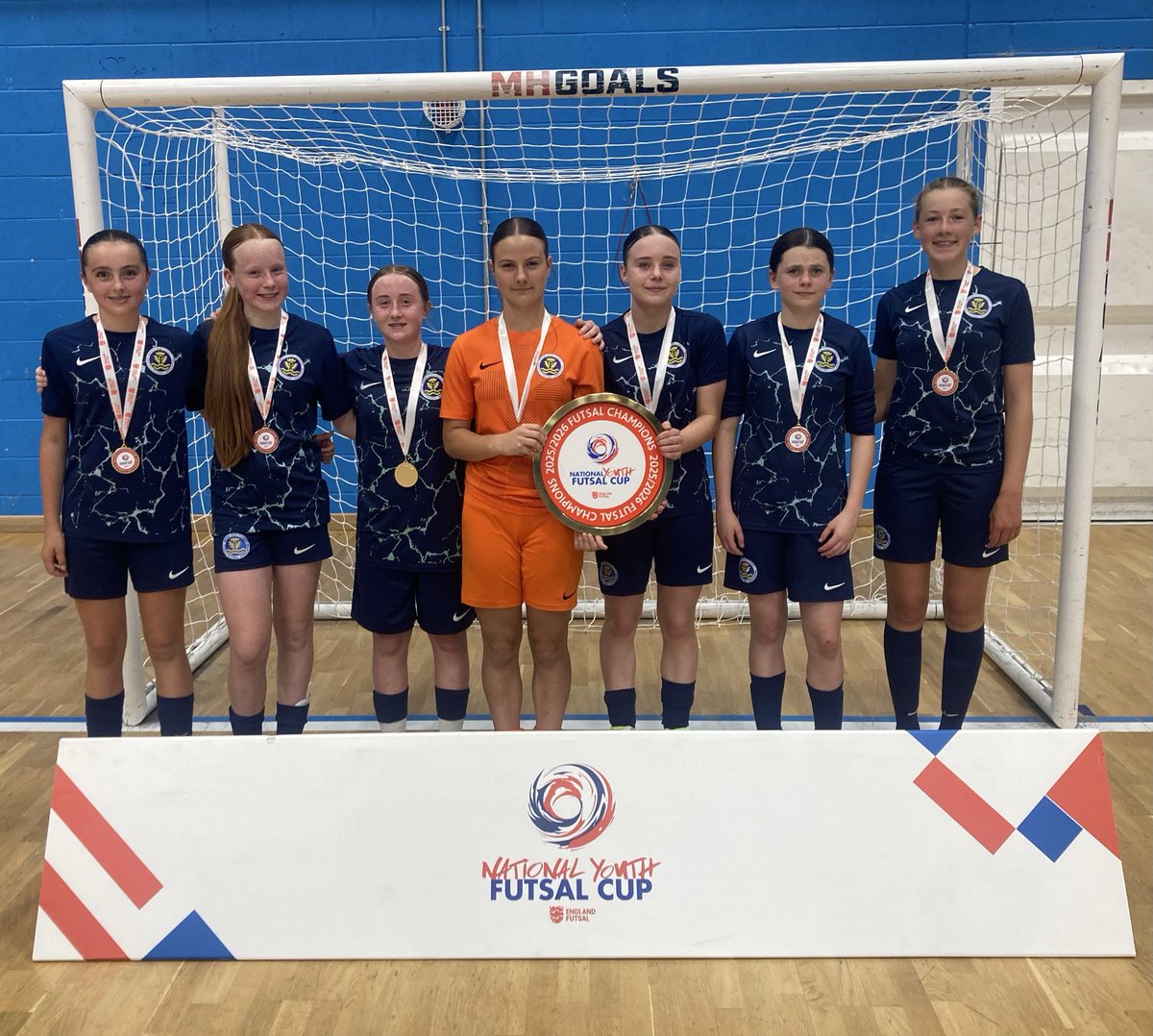 MCSFA2's tweet photo. #GIRLS | #14s | #EnglandFutsal 

WINNERS!! 🥳🏆

Blues win 3-2 v @BloomsburyFTSL in the final to lift the cup!

Well done to @BloomsburyFTSL who pushed us all the way! 

Huge thank you to @EnglandFutsal for hosting an excellent finals day👏👏

#WeAreMerseyside 🔵🟡 https://t.co/aIfELBbn88