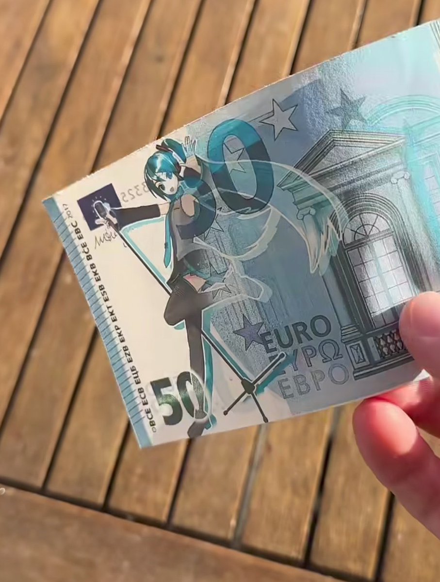 Miku tweet media