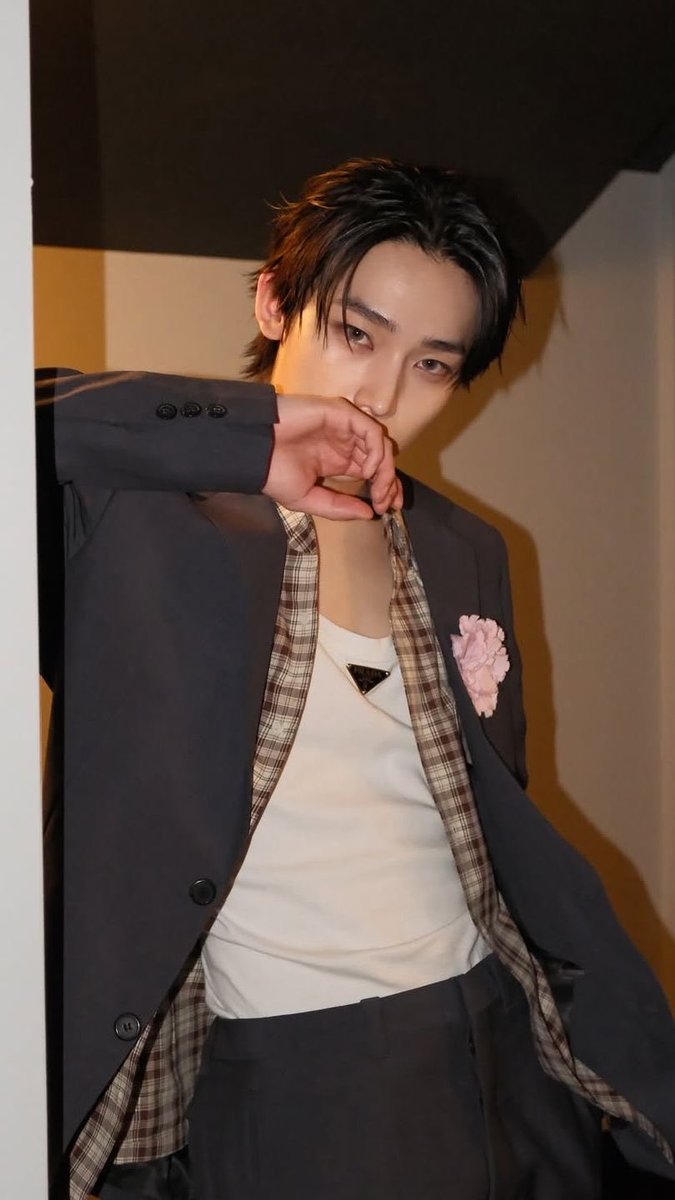 HannahLeet41o's tweet photo. GUESS WHO’S BIRTHDAY MONTH IS FINALLY HEREEEE !! 🎉

🔥FCKN HANDSOME PRINCESS’S🔥 

💛✨ KIM SUNOO ✨💛 https://t.co/oljCREq6m3