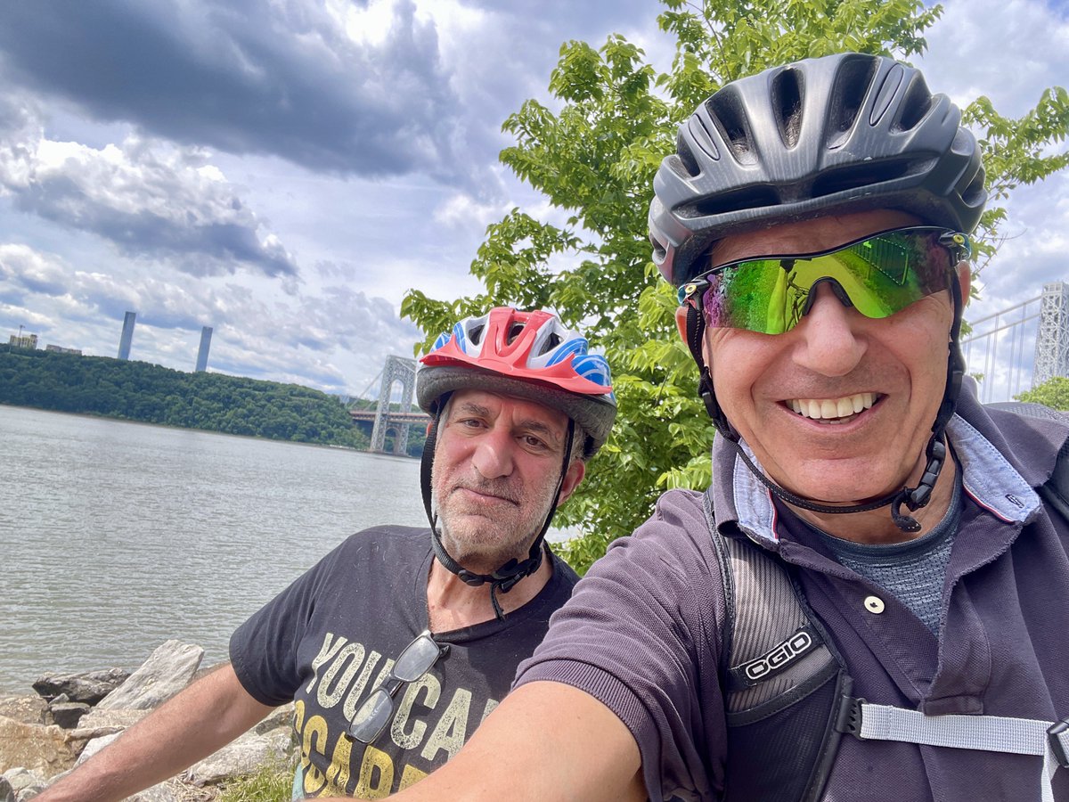 EUAmbUN's tweet photo. Back on the saddle and over the George Washington bridge, on a beautiful NY day, with old law school buddy Jonathan, fighting off a nasty case of the jet lag — bliss! https://t.co/TcSIQ6qLm9