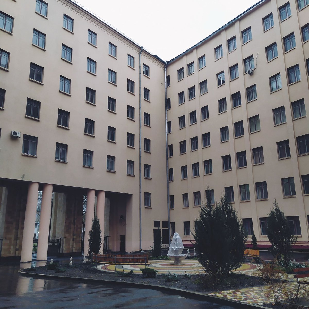 et_revol's tweet photo. бекрумс вдома: https://t.co/3j1KpUTwNM