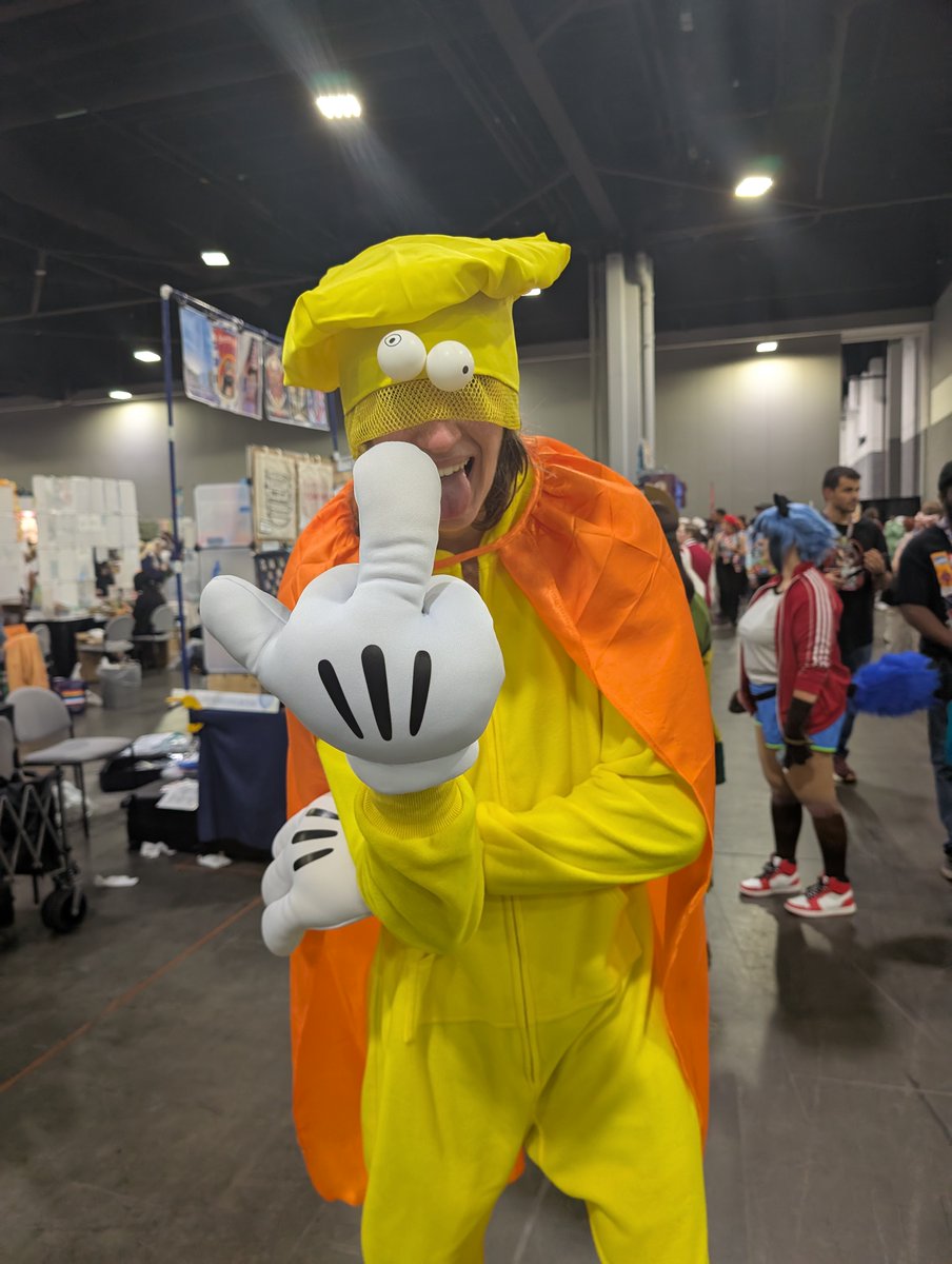 Jerryle3's tweet photo. 5/6 Momocon Saturday 
Hiruko is @strawbbghost https://t.co/9a8GC5xcT9